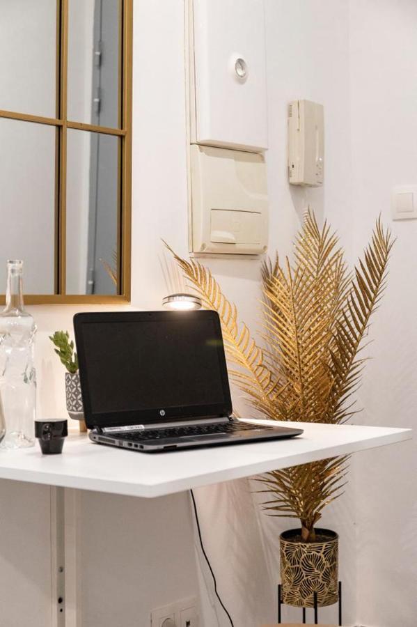 Studio Cosy Au Coeur De L'Ecusson - Arenes A 2 Min Nîmes Exteriér fotografie