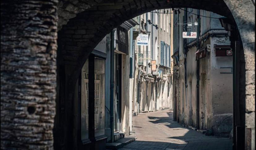 Studio Cosy Au Coeur De L'Ecusson - Arenes A 2 Min Nîmes Exteriér fotografie