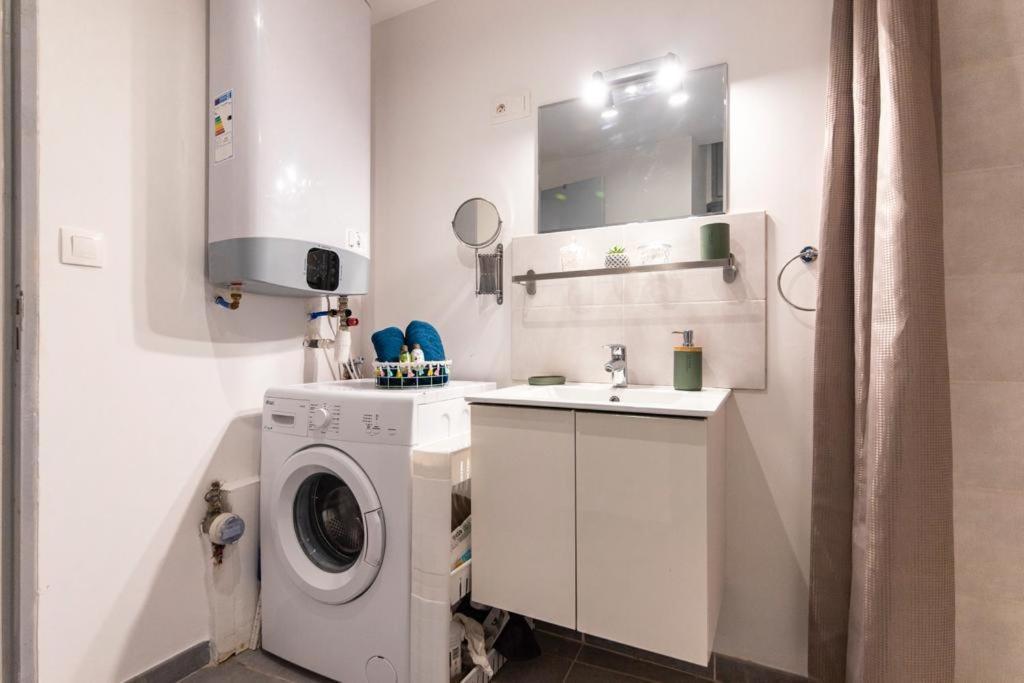 Studio Cosy Au Coeur De L'Ecusson - Arenes A 2 Min Nîmes Exteriér fotografie