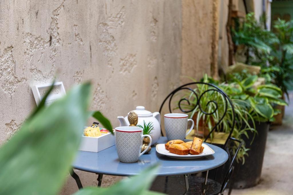 Studio Cosy Au Coeur De L'Ecusson - Arenes A 2 Min Nîmes Exteriér fotografie